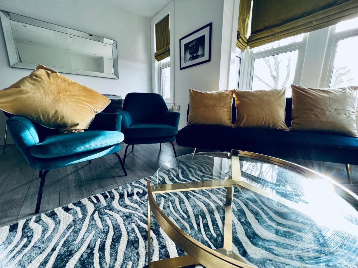 Neils Place Hosted By Airoperate 伦敦 外观 照片