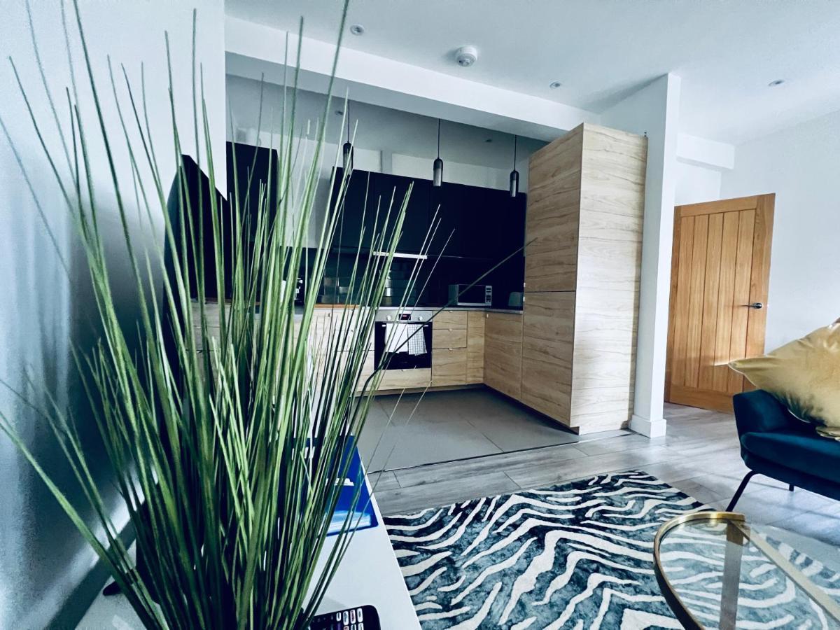 Neils Place Hosted By Airoperate 伦敦 外观 照片